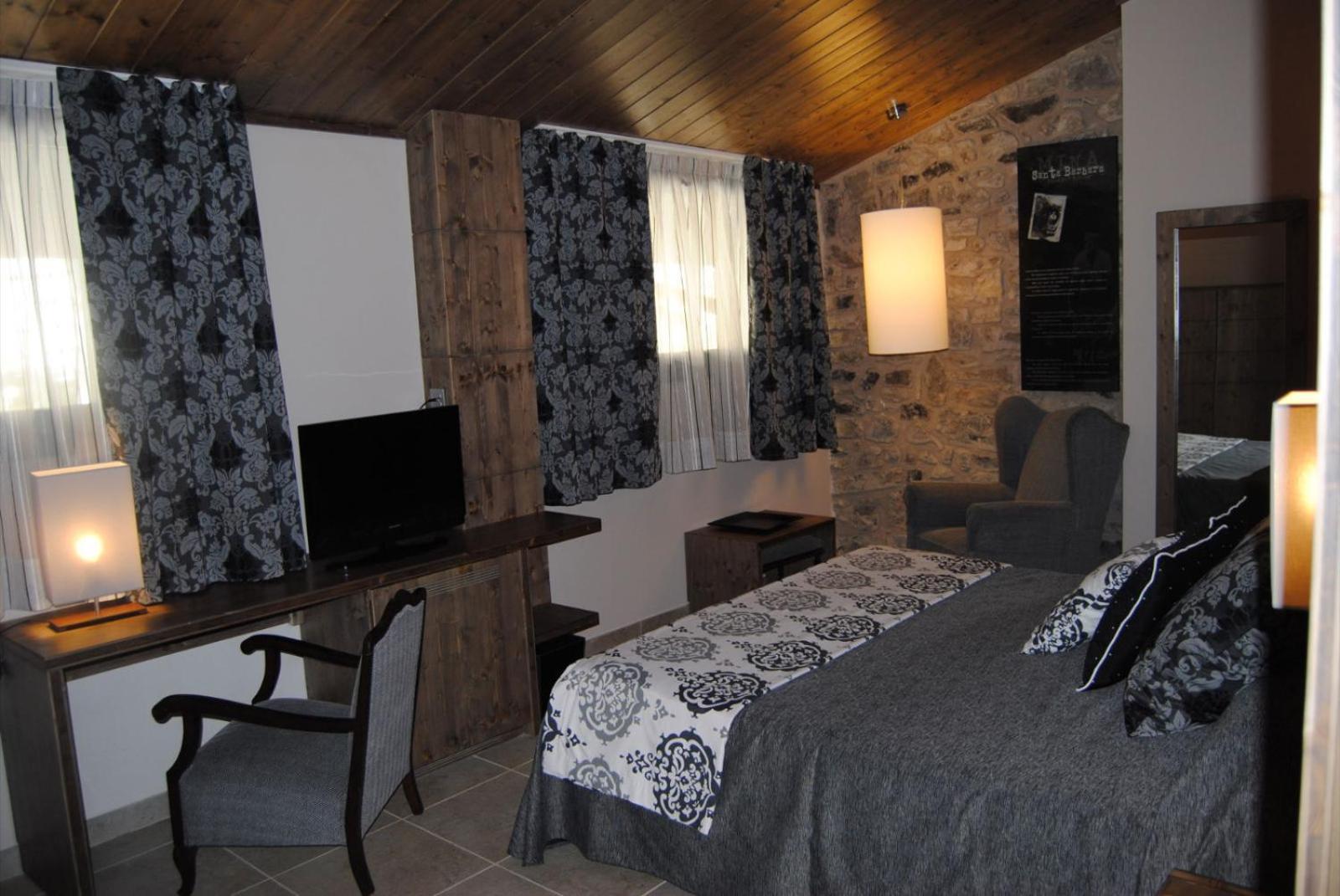 Santa Barbara Hotell Sant Corneli Eksteriør bilde