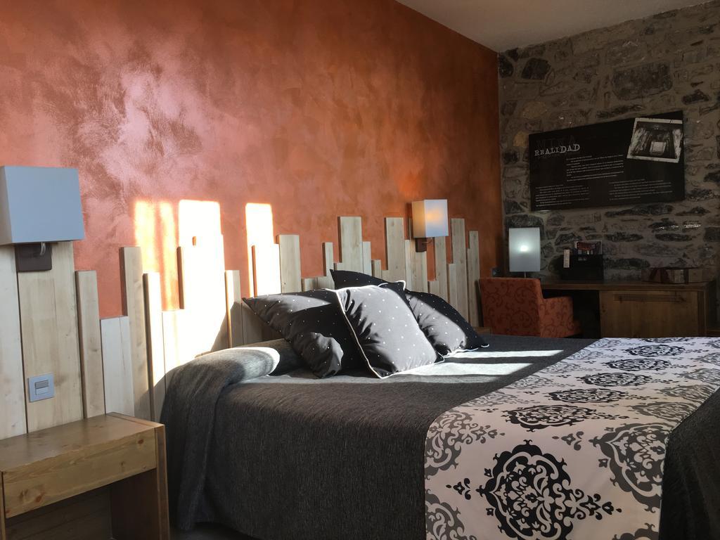 Santa Barbara Hotell Sant Corneli Eksteriør bilde