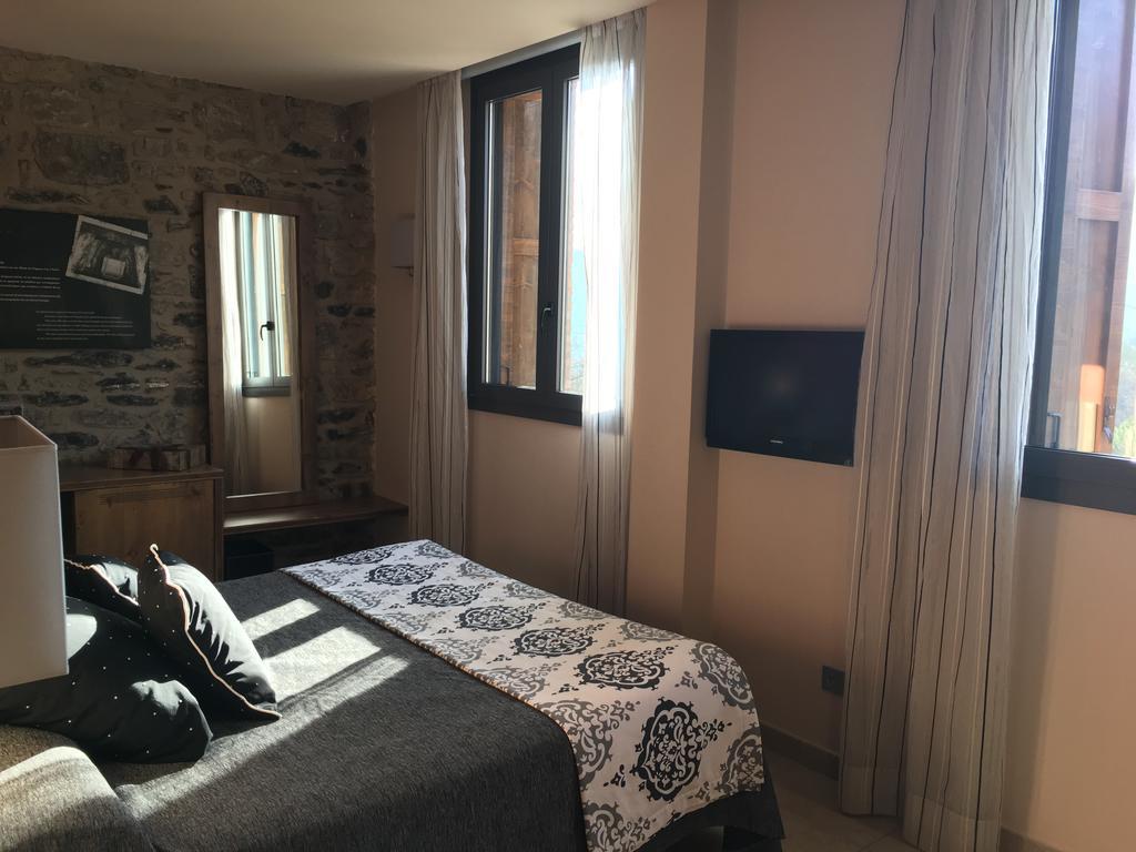 Santa Barbara Hotell Sant Corneli Eksteriør bilde